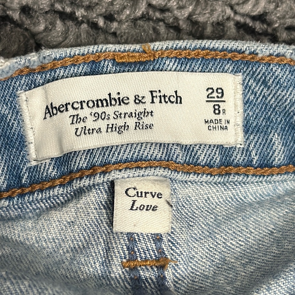 Abercrombie The 90’s Straight Ultra High Rise Curve Love Sz 29 Distressed Casual - Picture 5 of 7